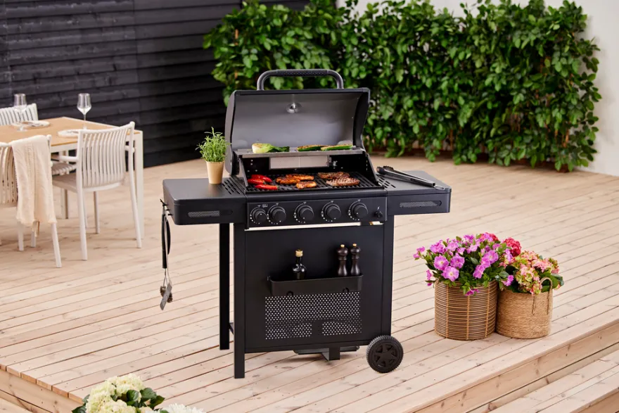 Gassgrill med 4 brennere og bakbrenner – Grillexpert
