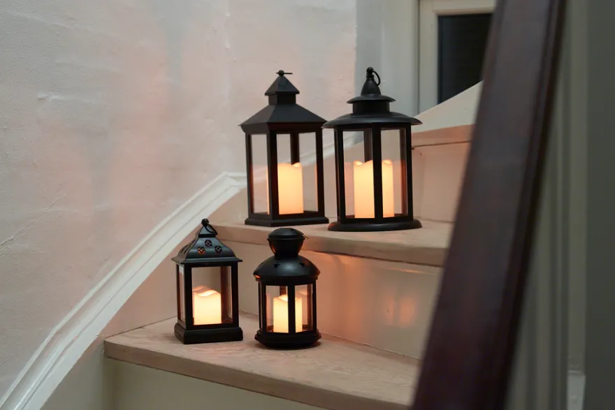 Lykt med LED kubbelys