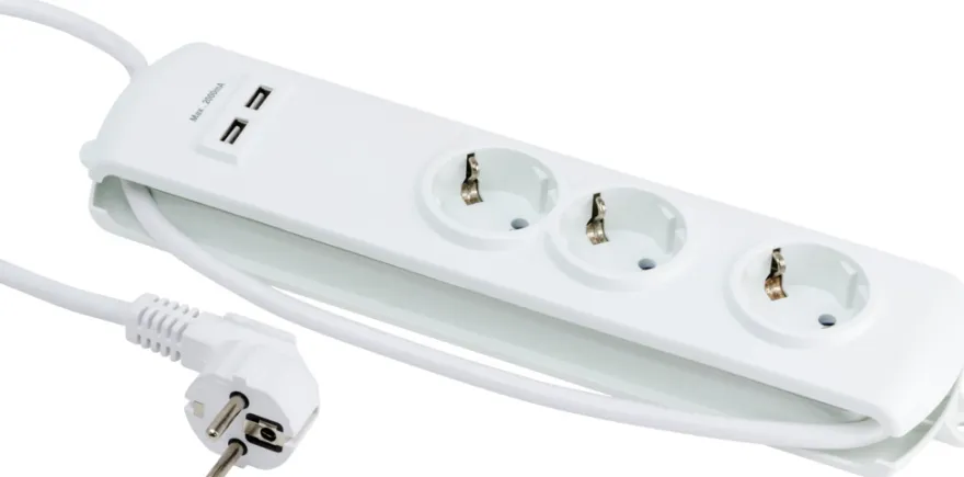 Skjøteledning 3-veis m/USB 1,4 meter