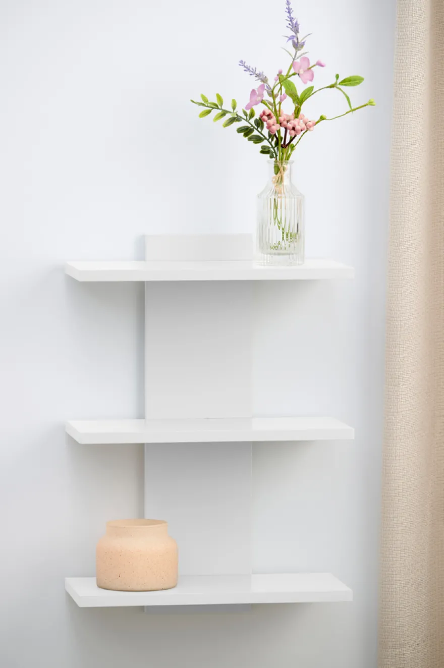 Vegghylle m/3 hyller hvit – DAY